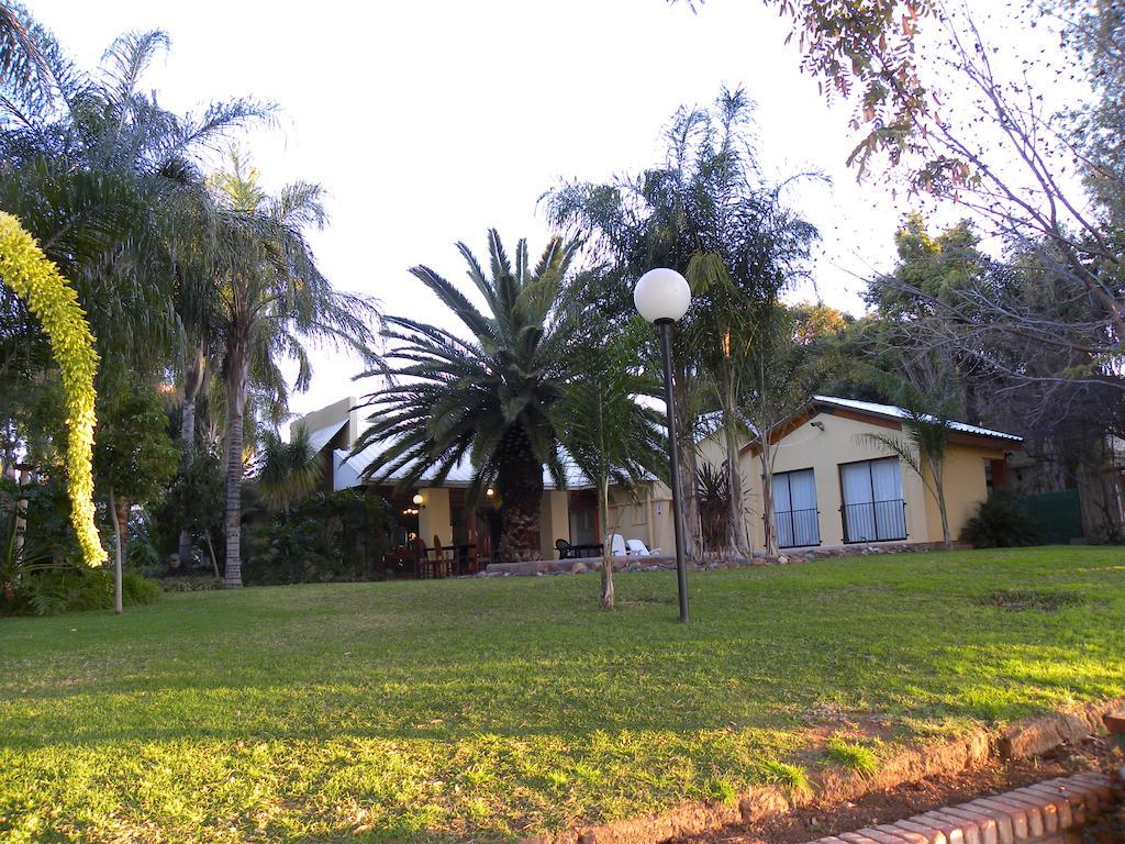 Riverbank Lodge Upington Exterior foto
