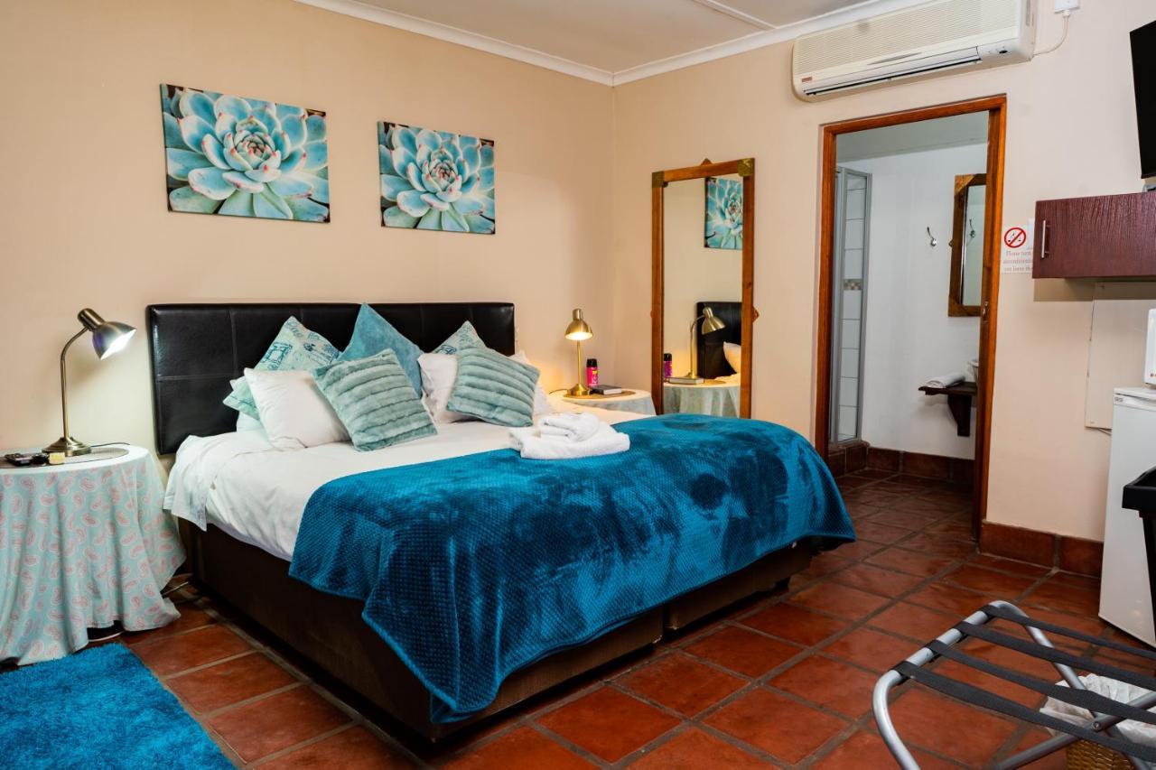 Riverbank Lodge Upington Exterior foto