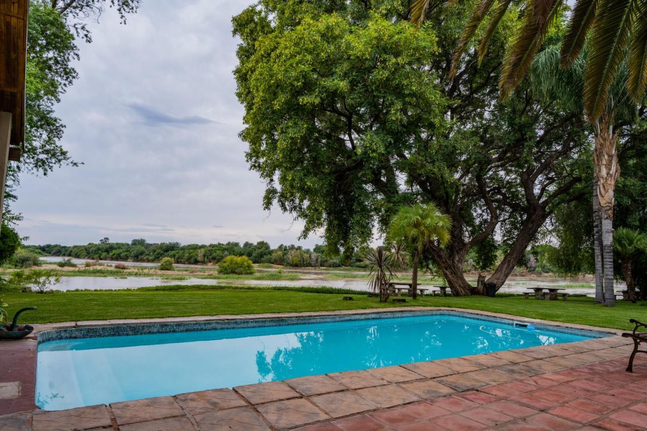 Riverbank Lodge Upington Exterior foto