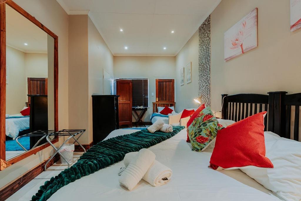 Riverbank Lodge Upington Exterior foto